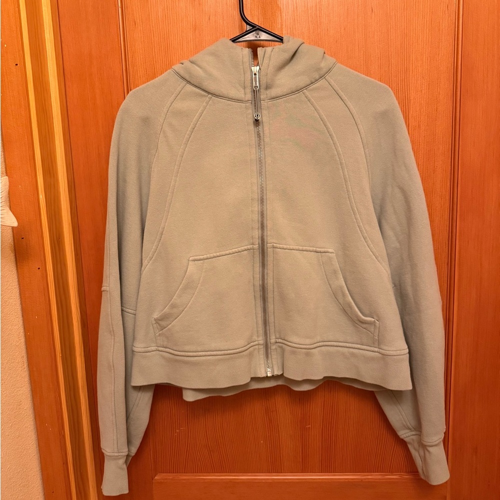 Lululemon Oversized Full-Zip Scuba Hoodie
Silver Blue - Picture 5 of 9
